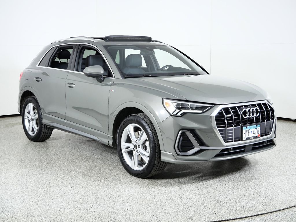 Thumbnail: 2022 Audi Q3 - 8