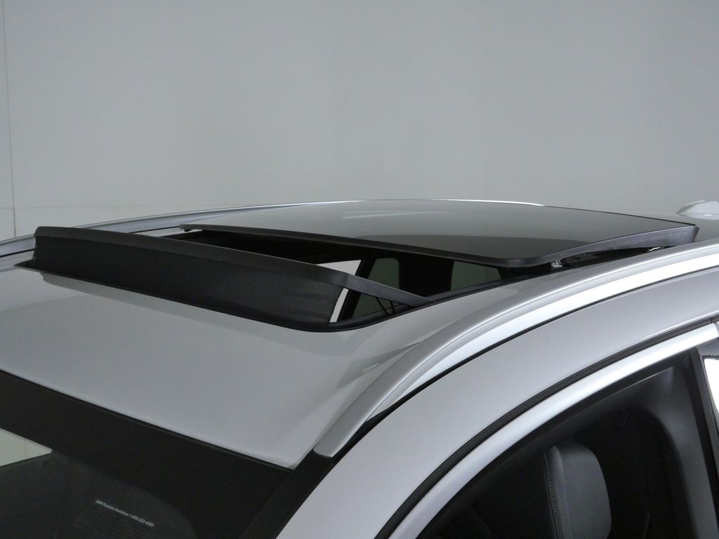 Thumbnail: 2026 BMW X5 - 17