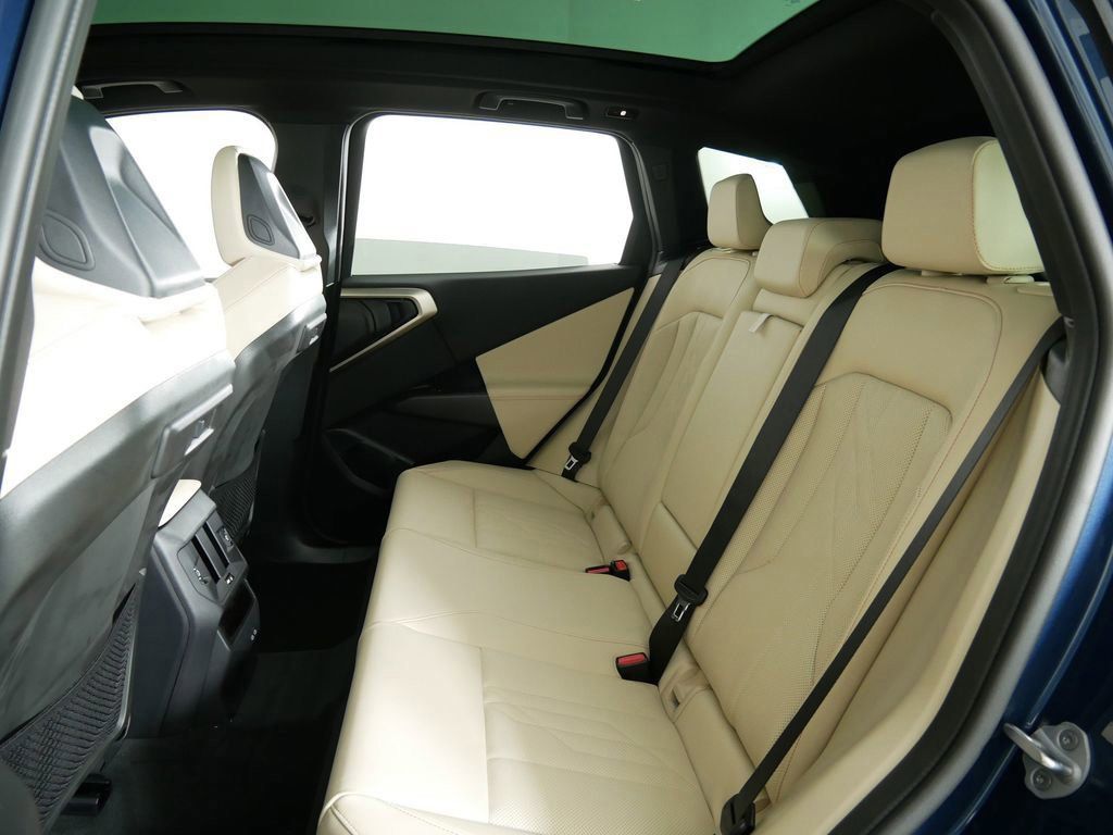 Thumbnail: 2025 BMW X3 - 29