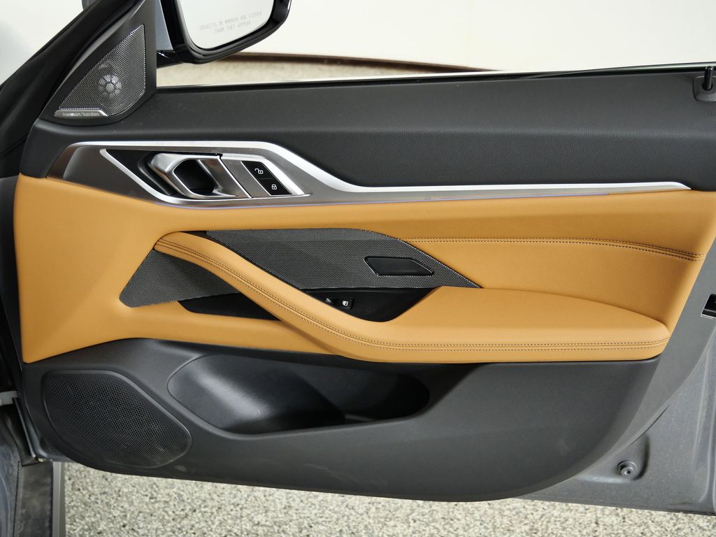 Thumbnail: 2025 BMW i4 - 20