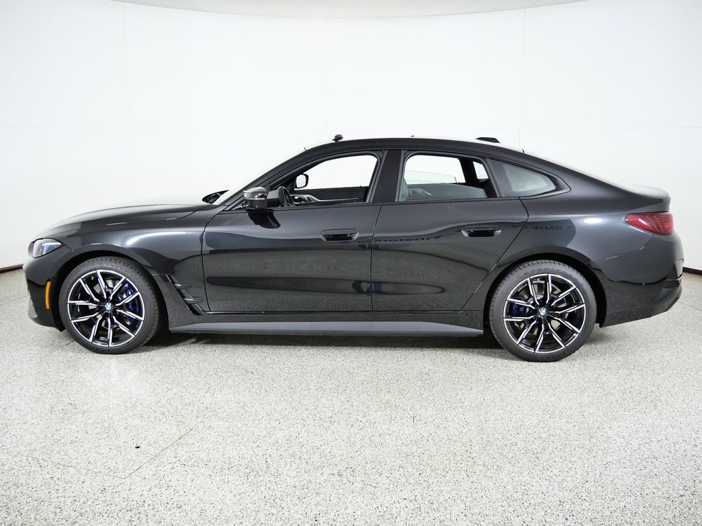 Thumbnail: 2025 BMW i4 - 18