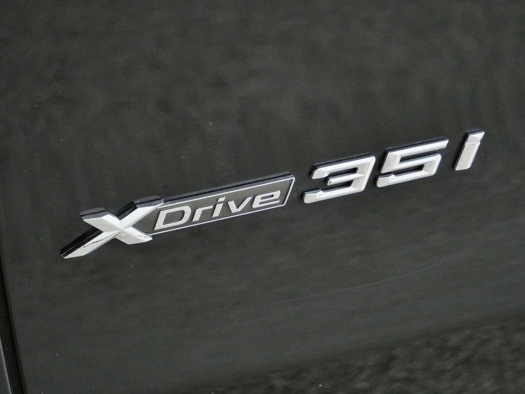 Thumbnail: 2015 BMW X5 - 14