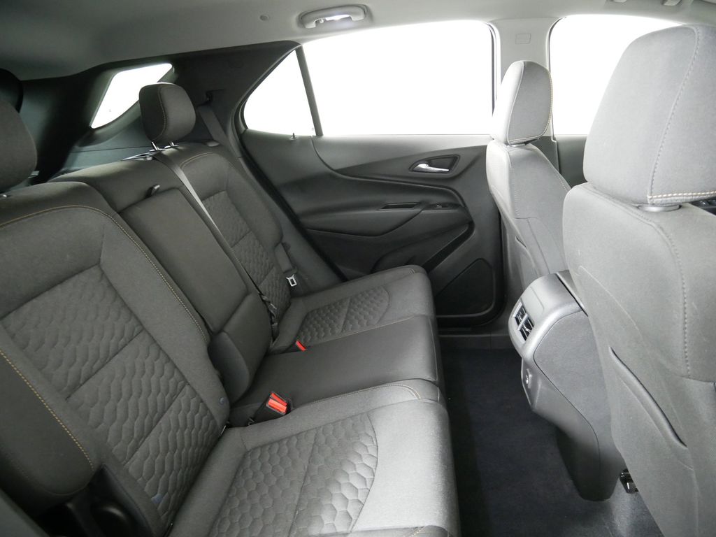 2020 Chevrolet Equinox LT 24