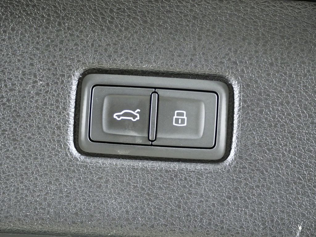 Thumbnail: 2019 Audi Q7 - 29