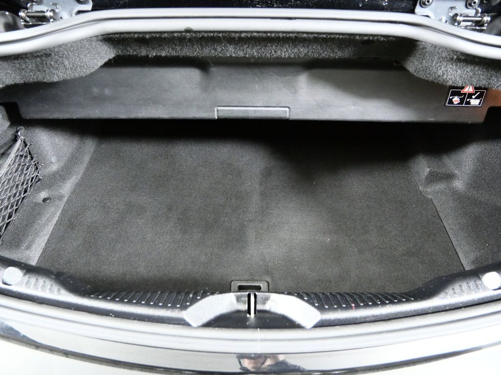 Thumbnail: 2018 Mercedes-Benz C-Class - 28