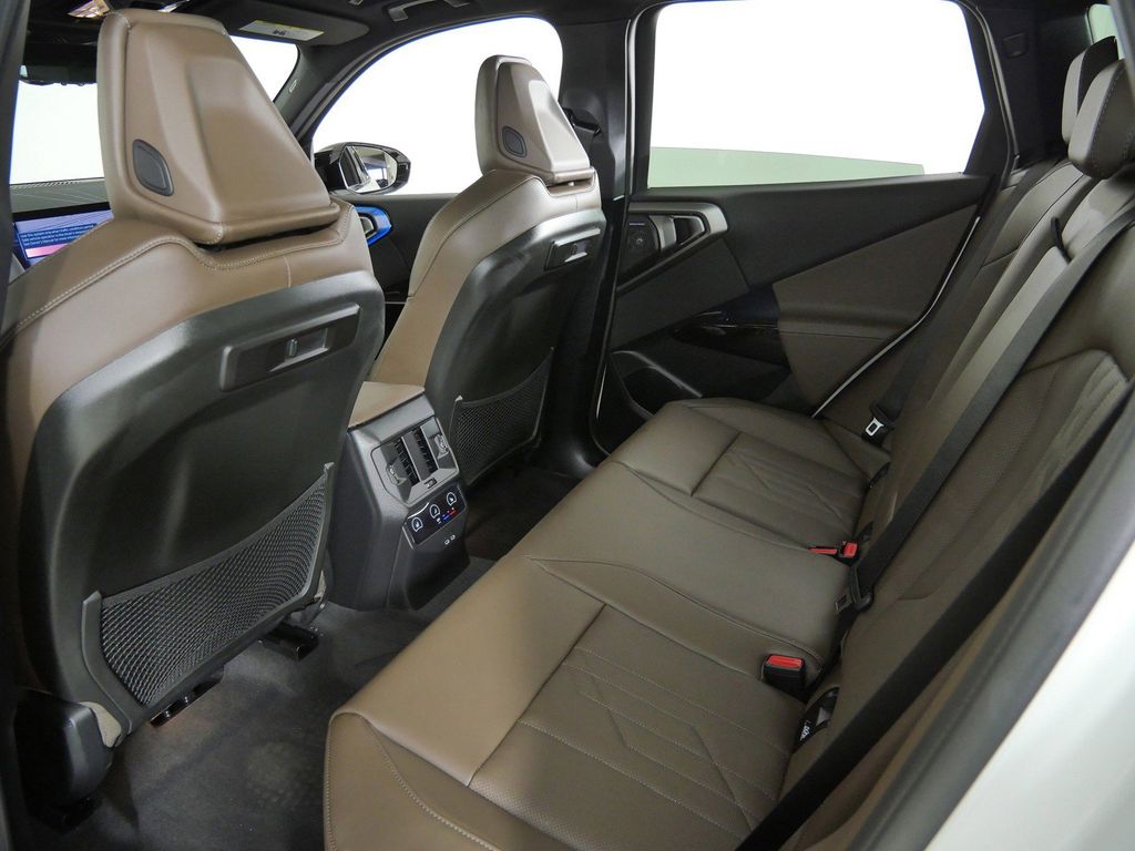 Thumbnail: 2026 BMW X3 - 31