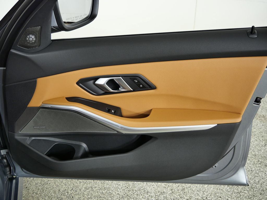 Thumbnail: 2026 BMW 3 Series - 19