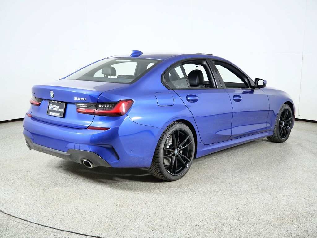 Thumbnail: 2019 BMW 3 Series - 10