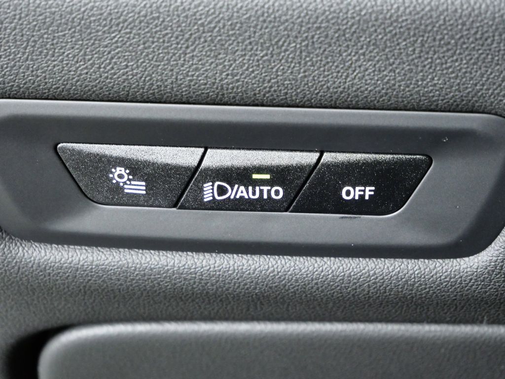 Thumbnail: 2026 BMW X5 - 40