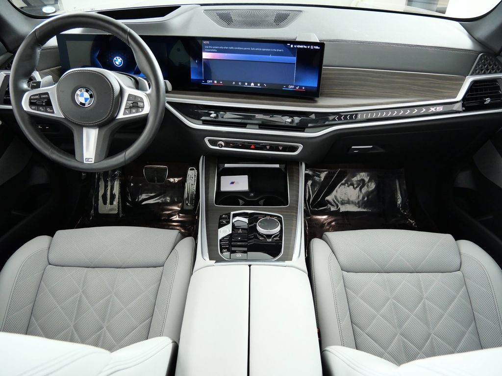 Thumbnail: 2024 BMW X5 - 6