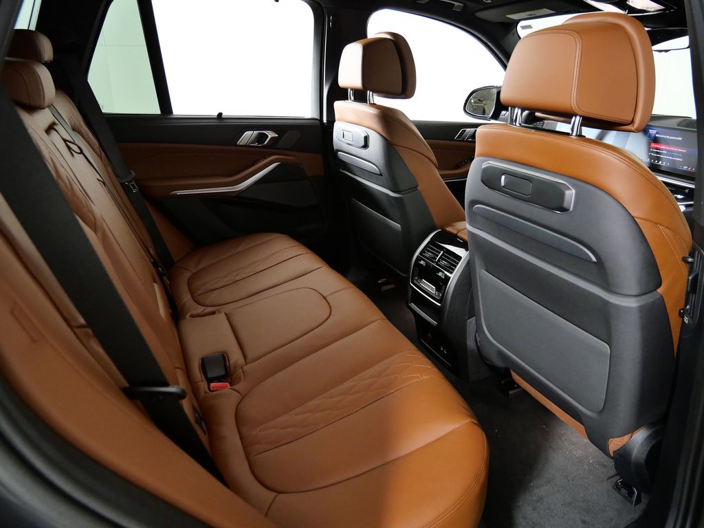 Thumbnail: 2026 BMW X5 - 26