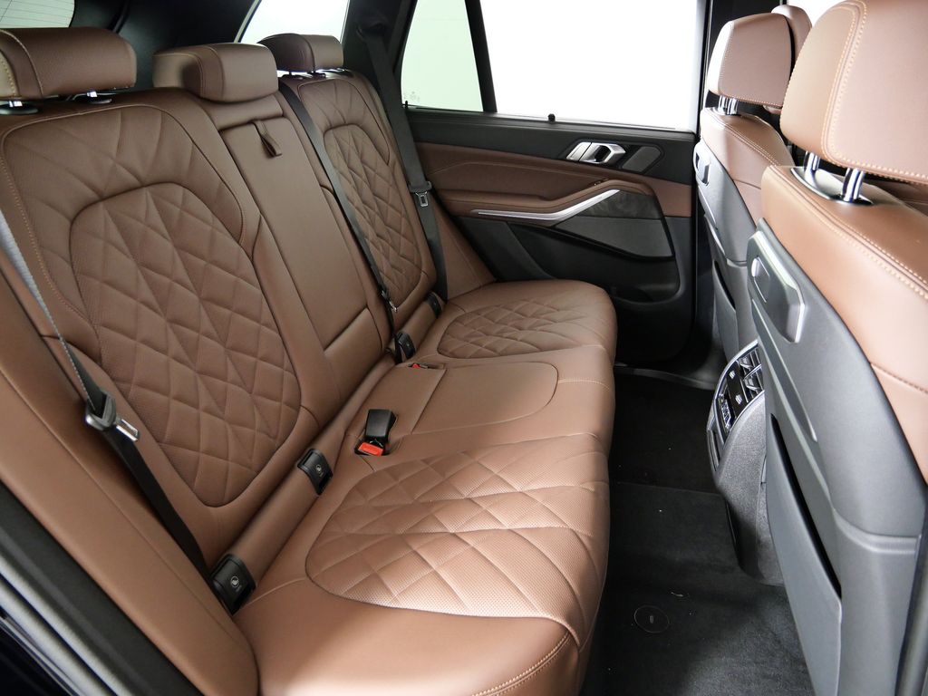 Thumbnail: 2026 BMW X5 - 27