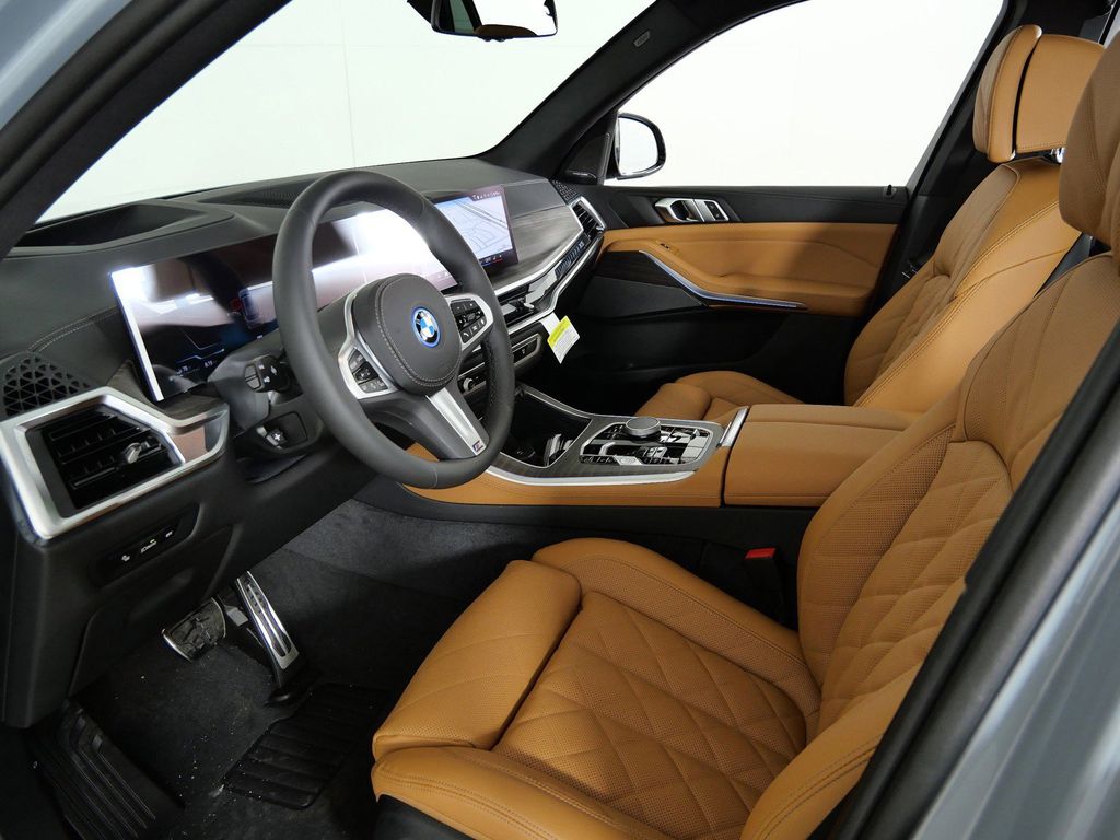 Thumbnail: 2026 BMW X5 - 35