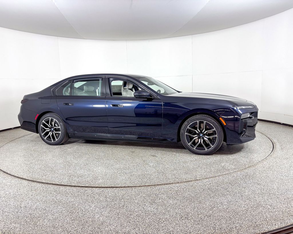 Thumbnail: 2025 BMW 7 Series - 3