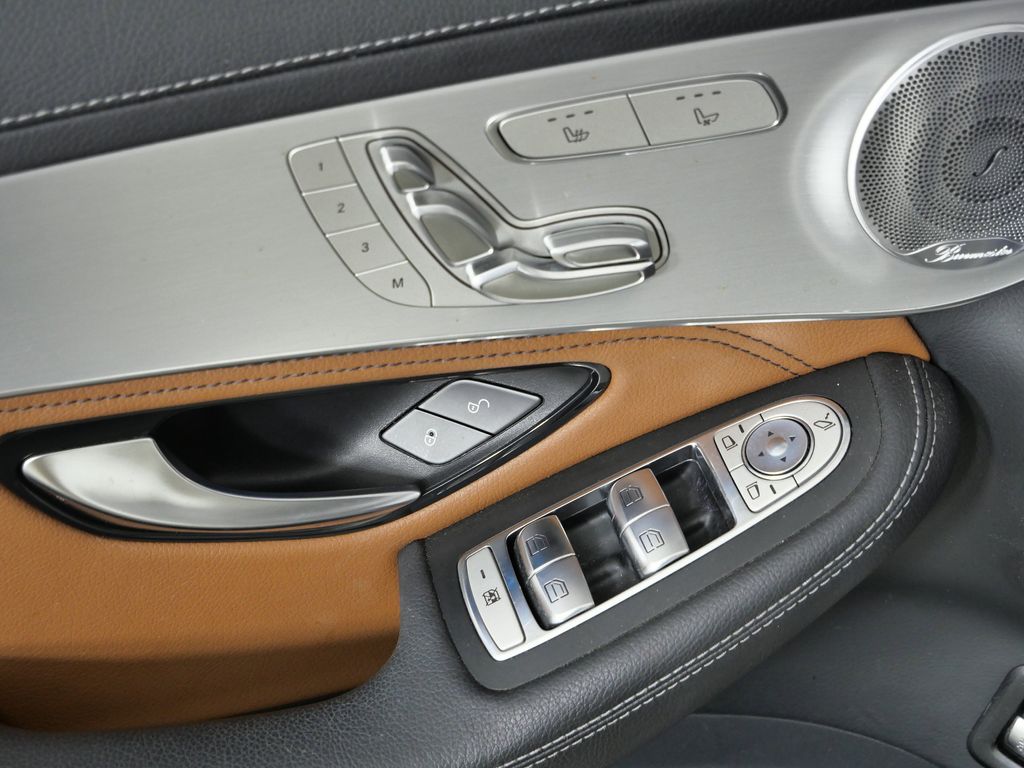 Thumbnail: 2019 Mercedes-Benz GLC - 36