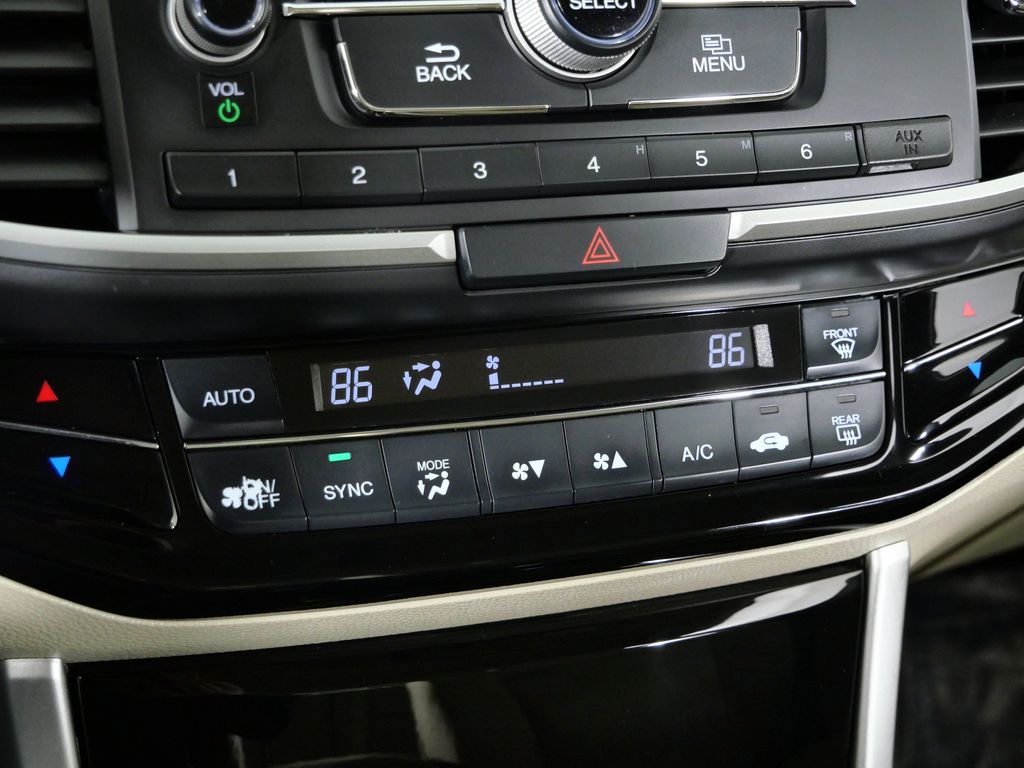 Thumbnail: 2016 Honda Accord - 41