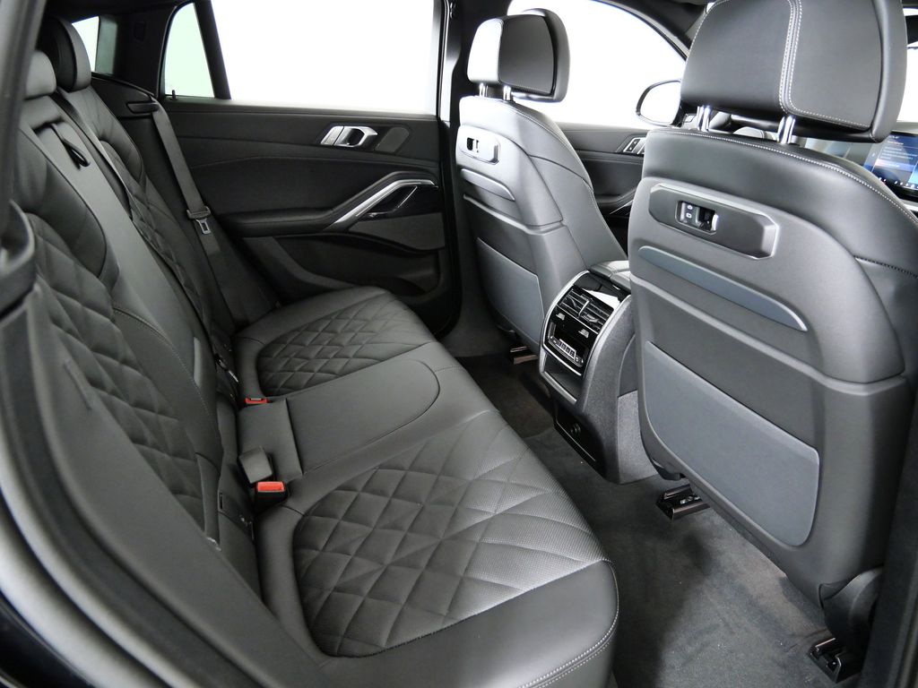 Thumbnail: 2026 BMW X6 - 26