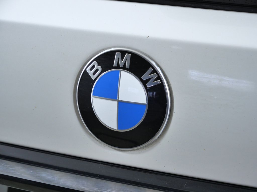 Thumbnail: 2023 BMW X7 - 14