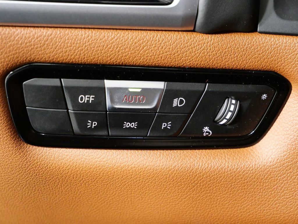 Thumbnail: 2026 BMW 8 Series - 40