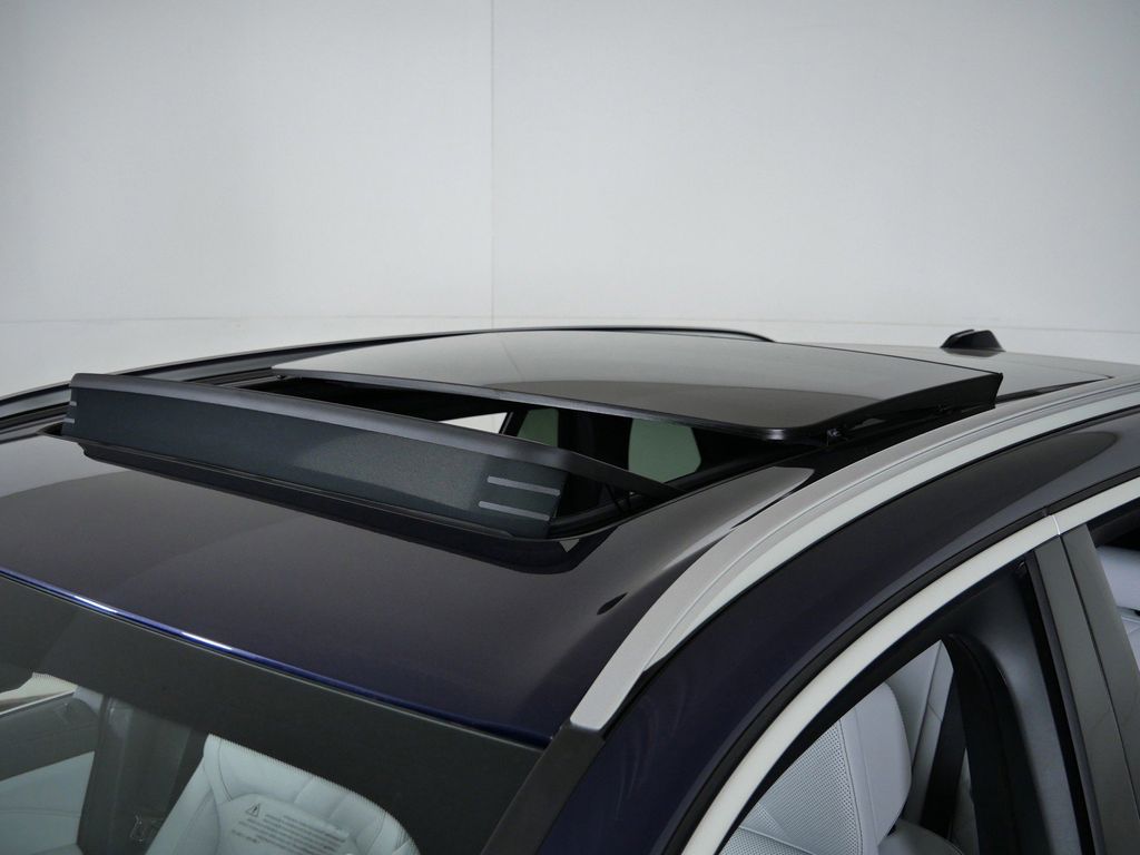 Thumbnail: 2026 BMW X5 - 18