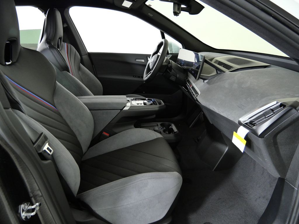 Thumbnail: 2026 BMW iX - 21