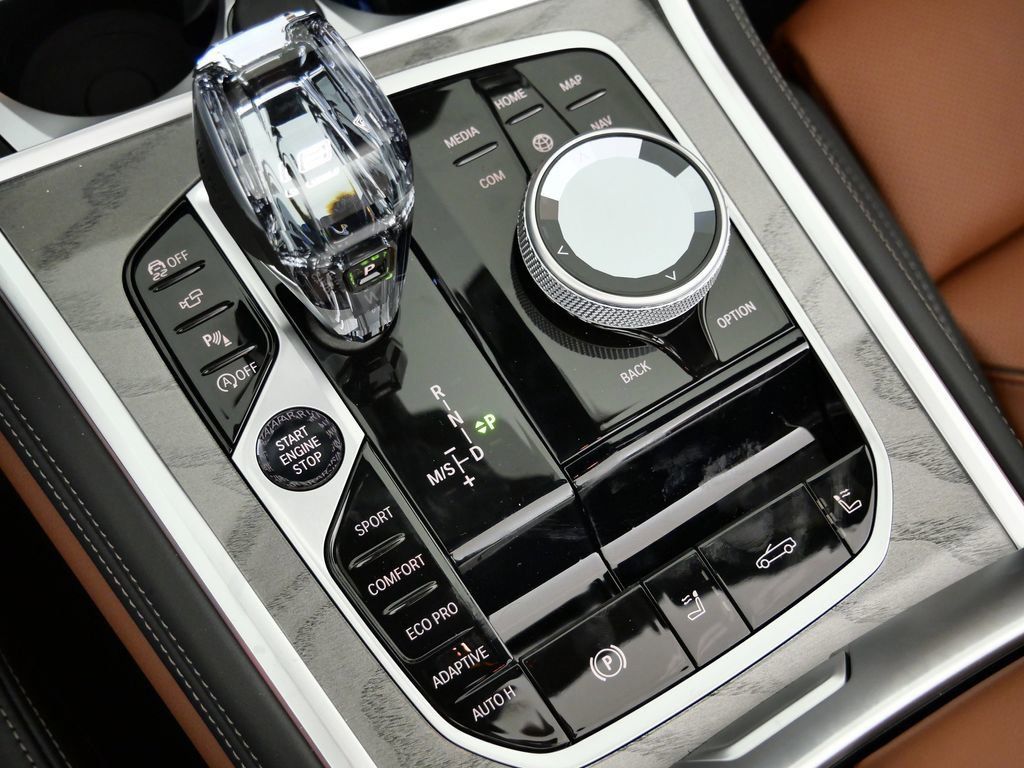 Thumbnail: 2026 BMW 8 Series - 49