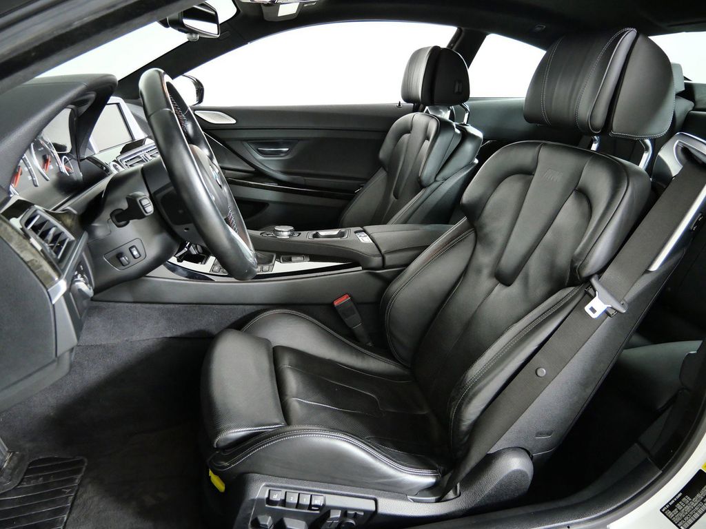 Thumbnail: 2015 BMW M6 - 31