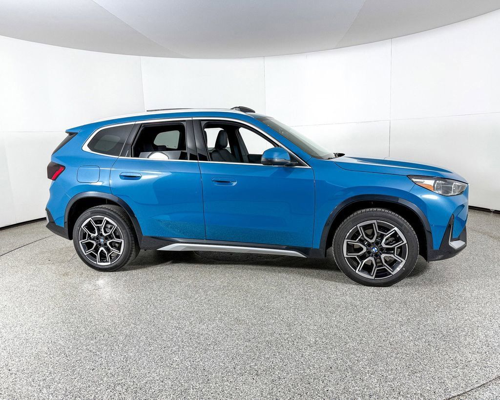 Thumbnail: 2025 BMW X1 - 5