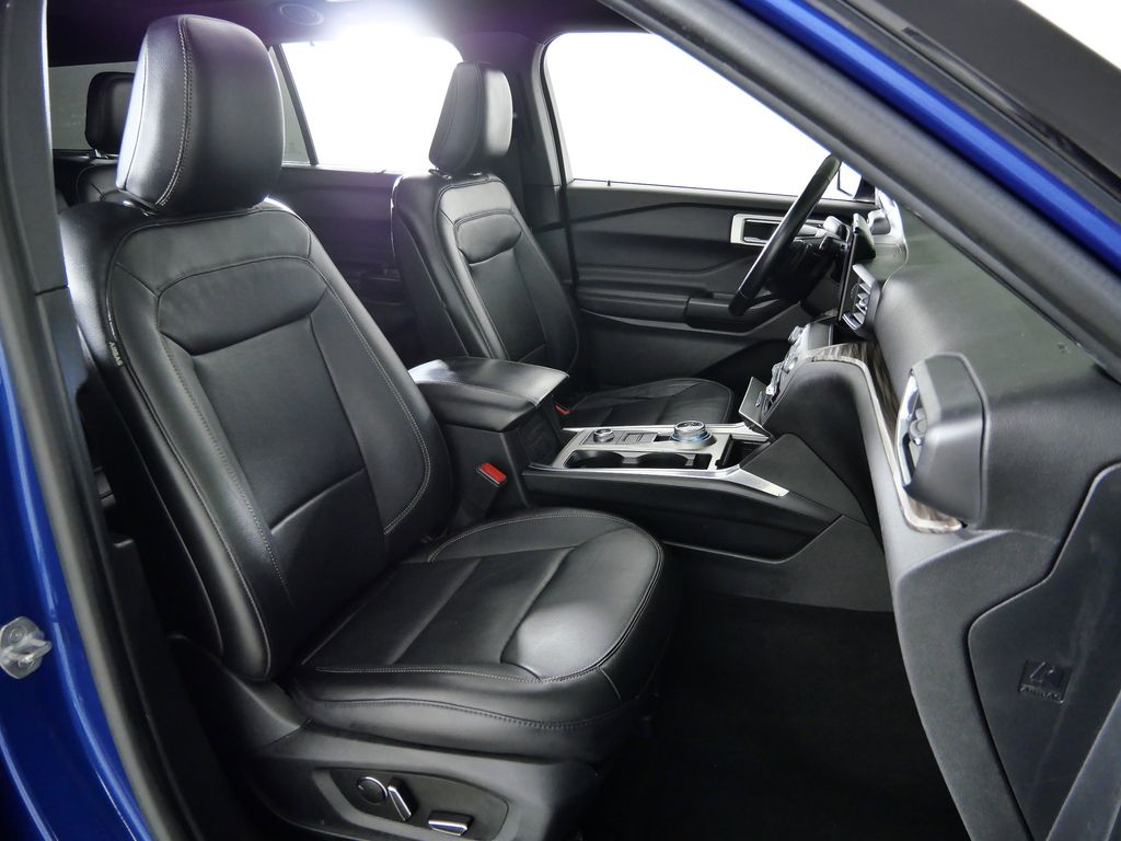 Thumbnail: 2020 Ford Explorer - 23