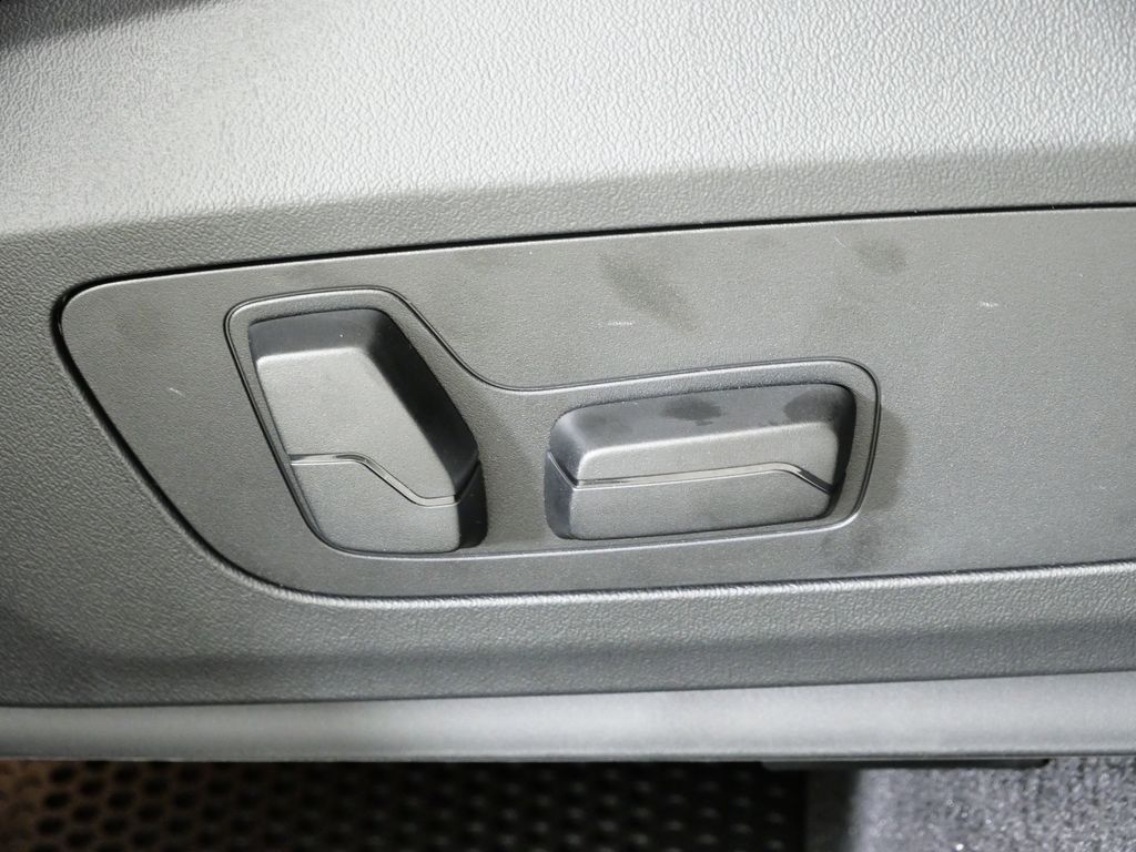 Thumbnail: 2026 BMW X1 - 22