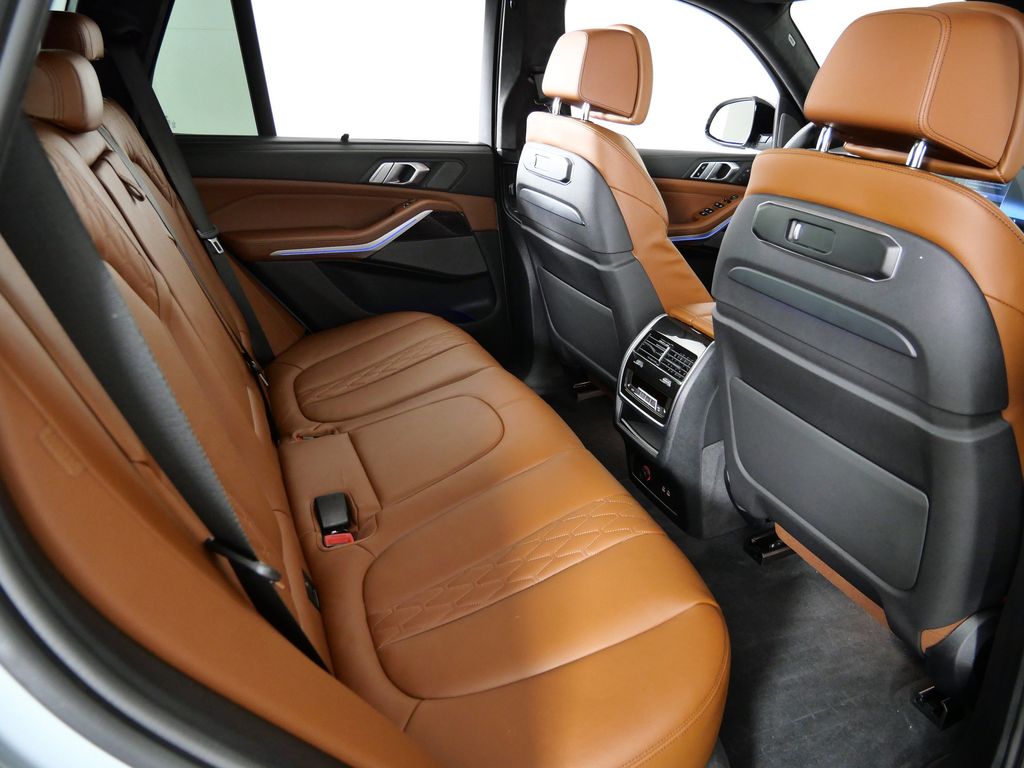 Thumbnail: 2024 BMW X5 - 31