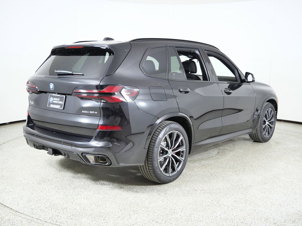 Thumbnail: 2026 BMW X5 - 9