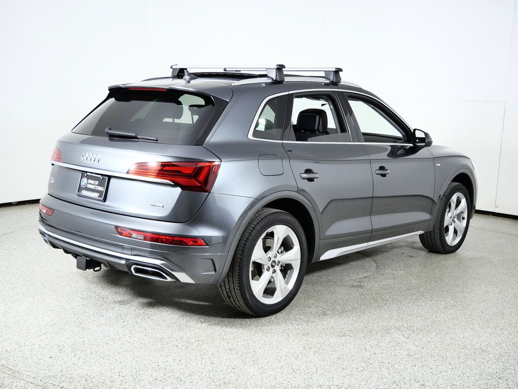 Thumbnail: 2023 Audi Q5 - 10