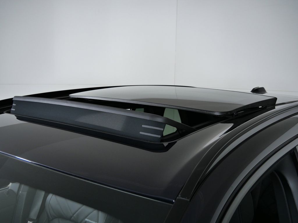 Thumbnail: 2026 BMW X5 - 18