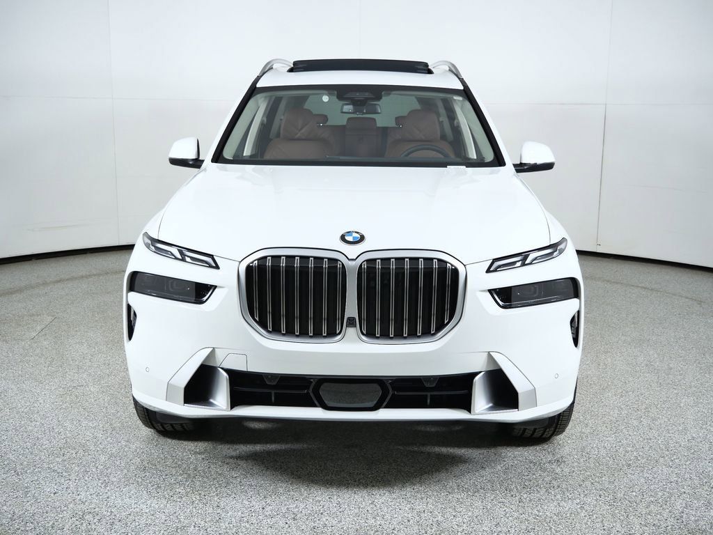 Thumbnail: 2026 BMW X7 - 4