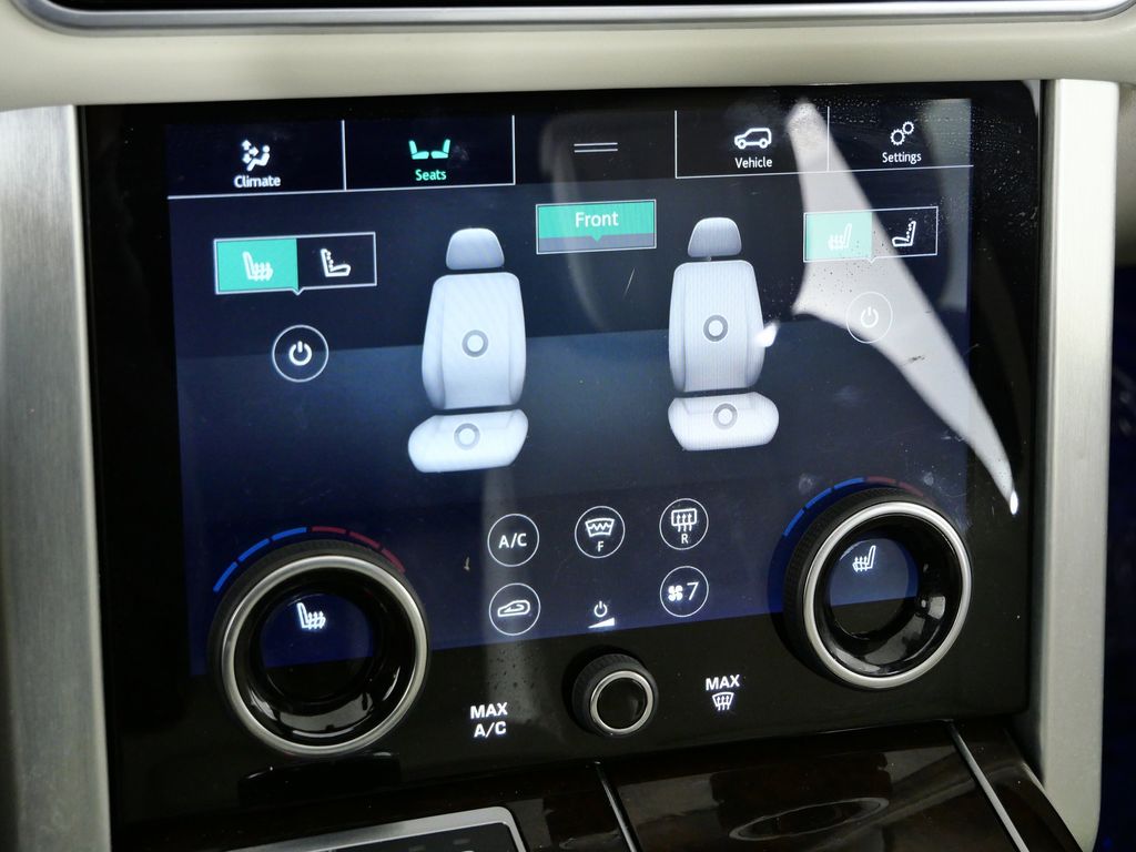 Thumbnail: 2022 Land Rover Range Rover - 45