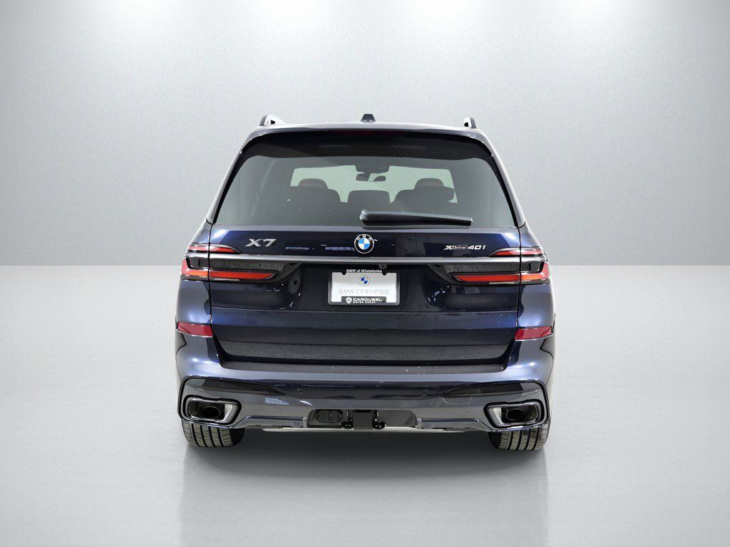 Thumbnail: 2026 BMW X7 - 11