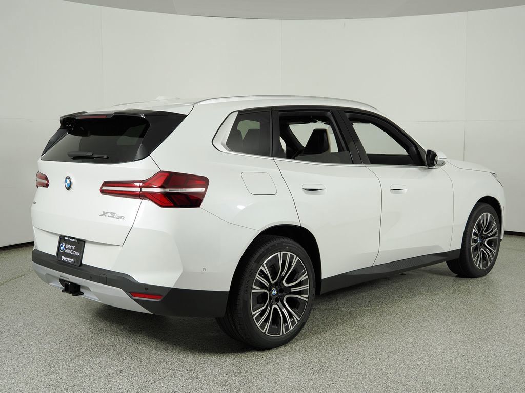 Thumbnail: 2025 BMW X3 - 10