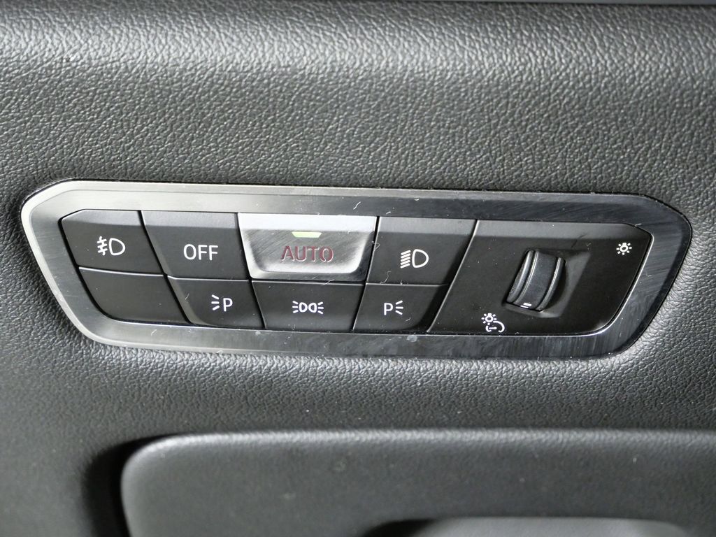 Thumbnail: 2019 BMW X7 - 40