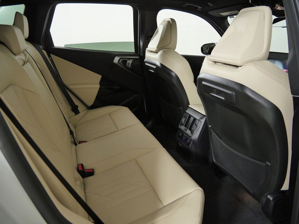 Thumbnail: 2026 BMW X3 - 25