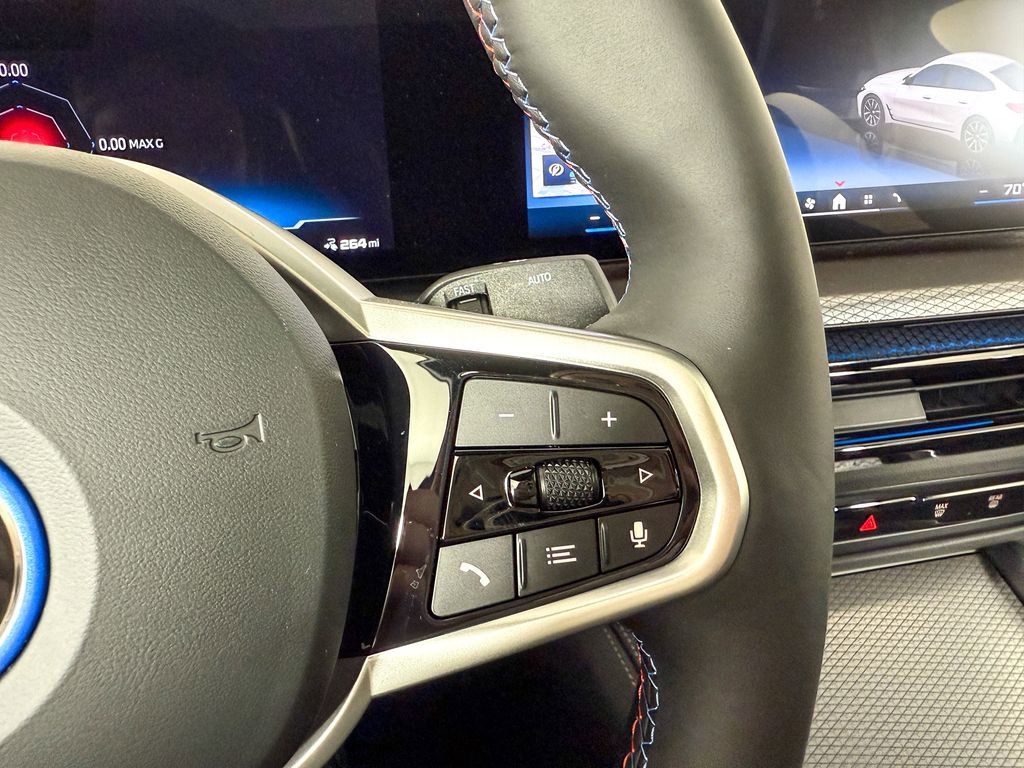 Thumbnail: 2025 BMW i4 - 43