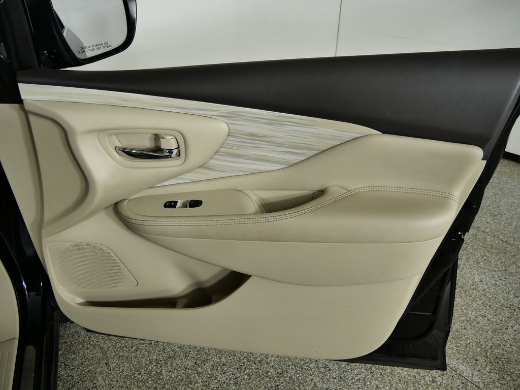 Thumbnail: 2017 Nissan Murano - 20