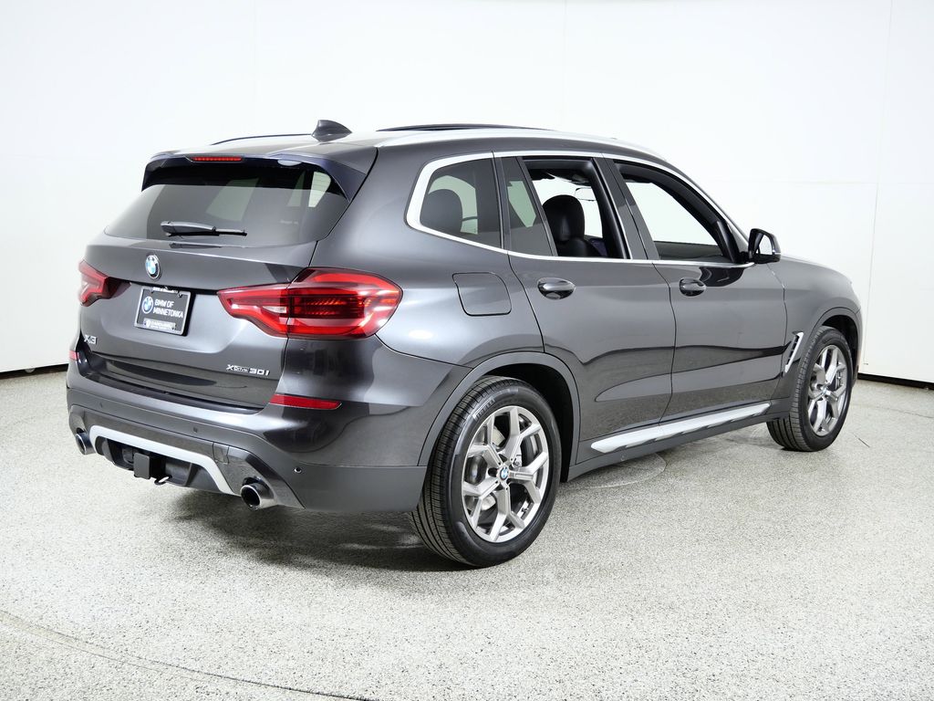 Thumbnail: 2021 BMW X3 - 10