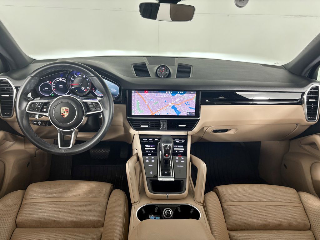 Thumbnail: 2020 Porsche Cayenne - 9
