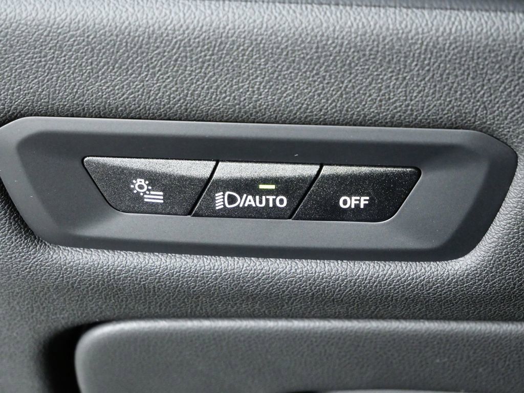 Thumbnail: 2026 BMW X5 - 42