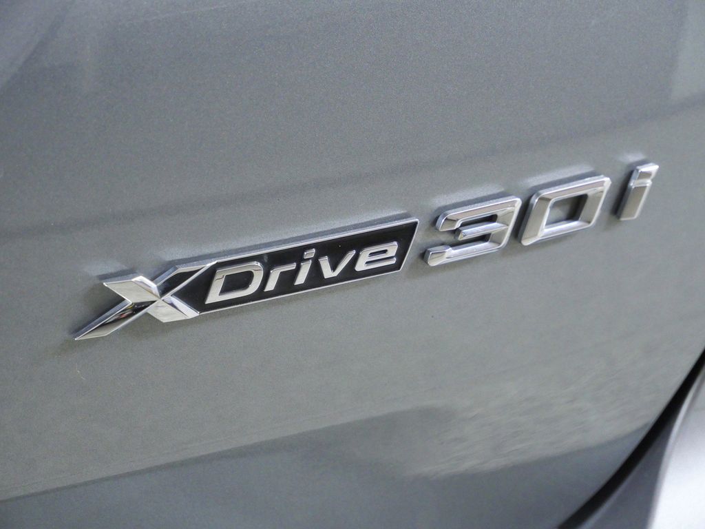 Thumbnail: 2023 BMW X3 - 12