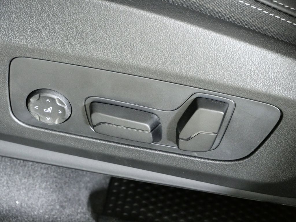 Thumbnail: 2026 BMW X1 - 37