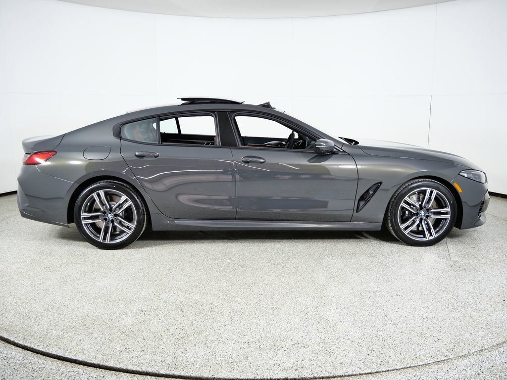 Thumbnail: 2026 BMW 8 Series - 10
