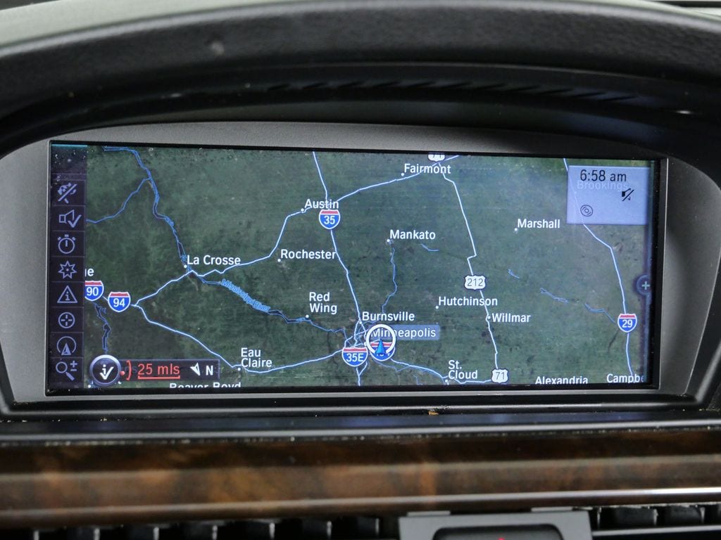 Thumbnail: 2011 BMW 3 Series - 39