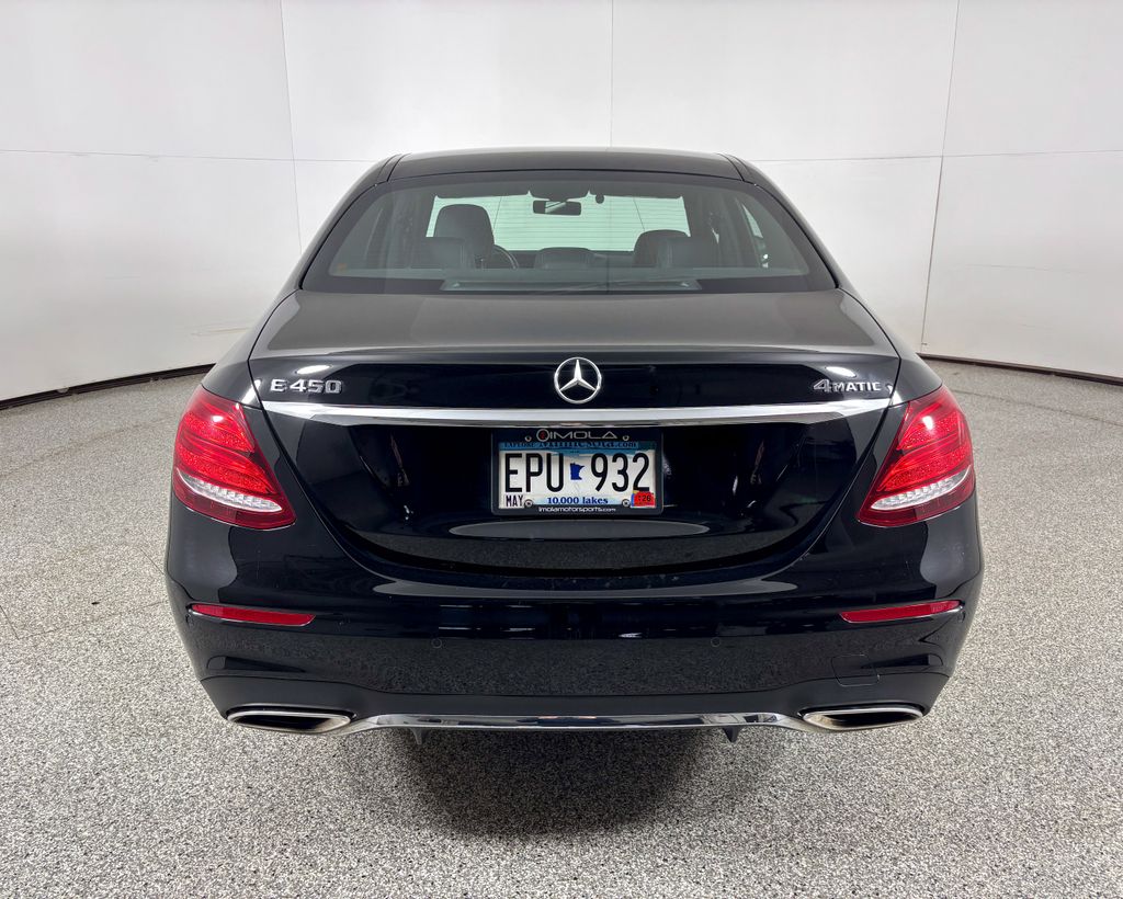 Thumbnail: 2020 Mercedes-Benz E-Class - 7
